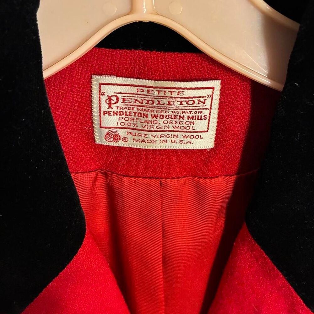 Pendleton Women's Red Jacket - Picture 3 of 3